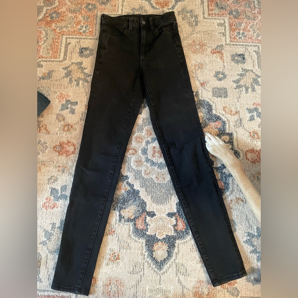 Black skinny jeans